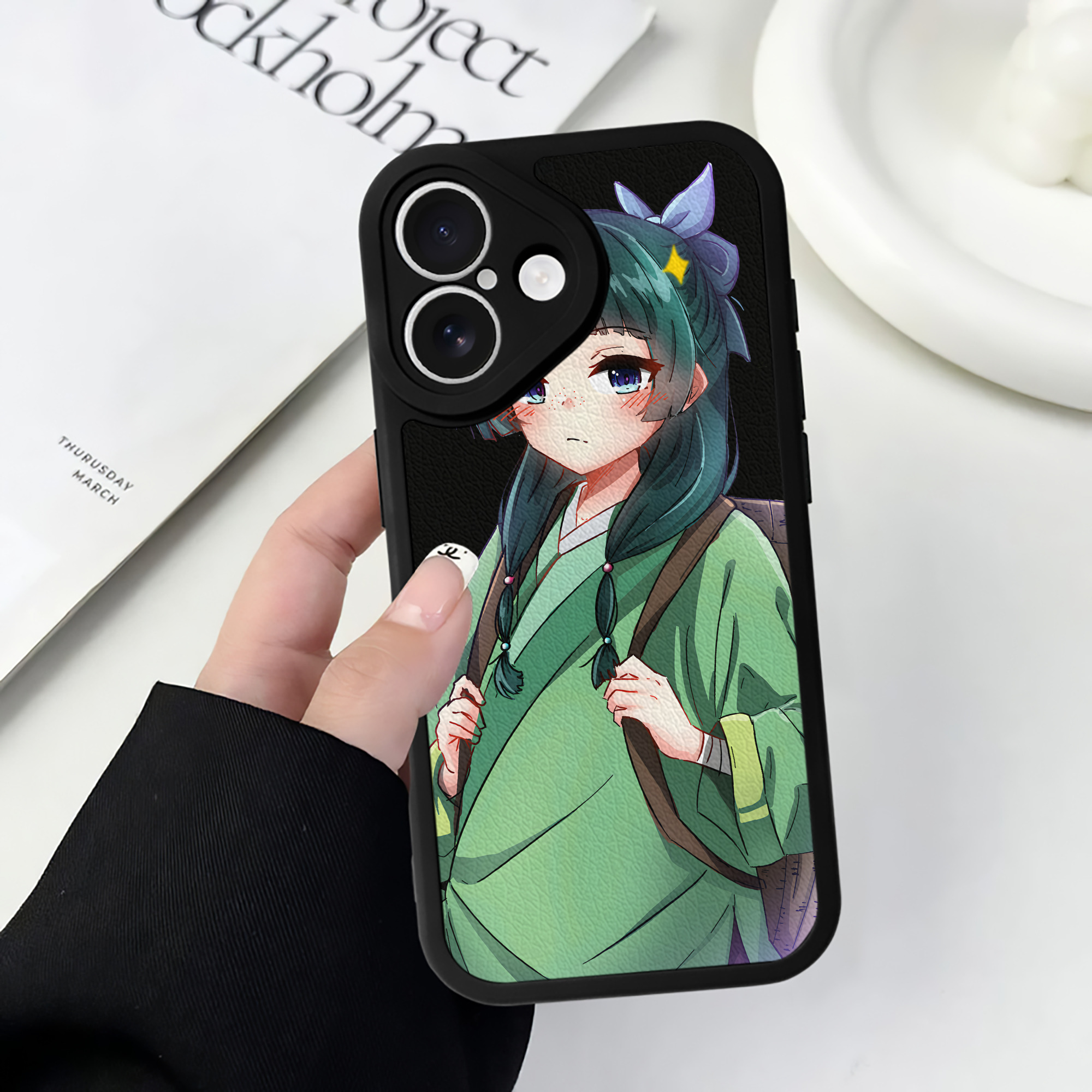 （画像用） 薬屋のひとりごと The Apothecary Diaries 【iPhone 16シリーズ対応】シリコンスマホケース（レザー調） 材質：シリコン
